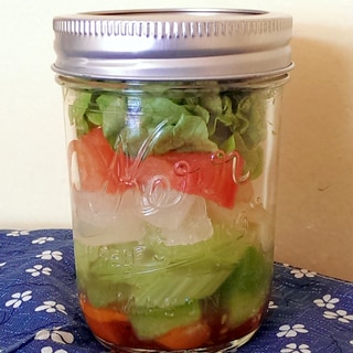 コロコロ野菜のジャーサラダ